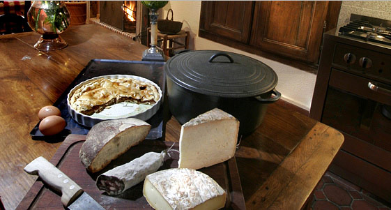 Discover authentic cuisine and enjoy the Auvergne products...